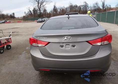 2013 Hyundai Elantra Gls из США, поврежденный, VIN 5NPDH4AE0DH350538